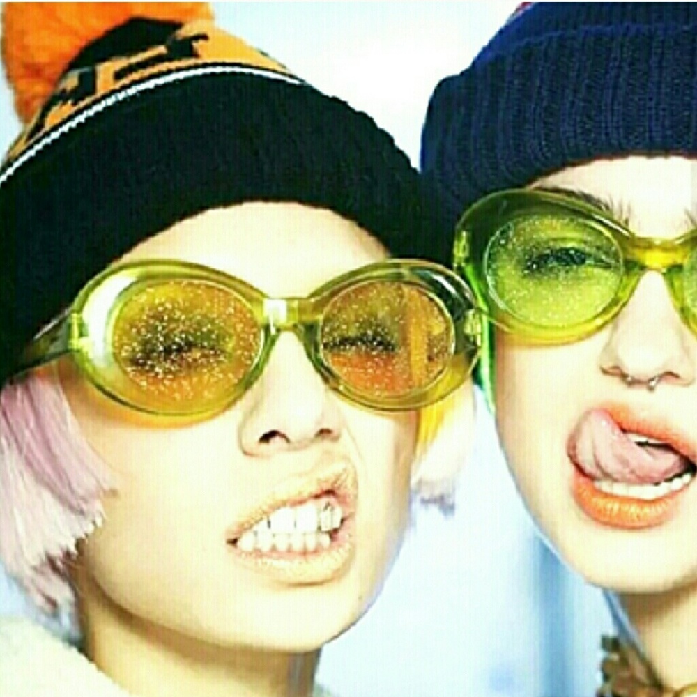 Glitter 90's Sunglasses  Cobain y2k accessories